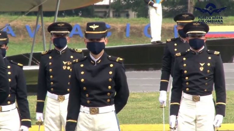 Como vestir para una ceremonia de ascenso militar