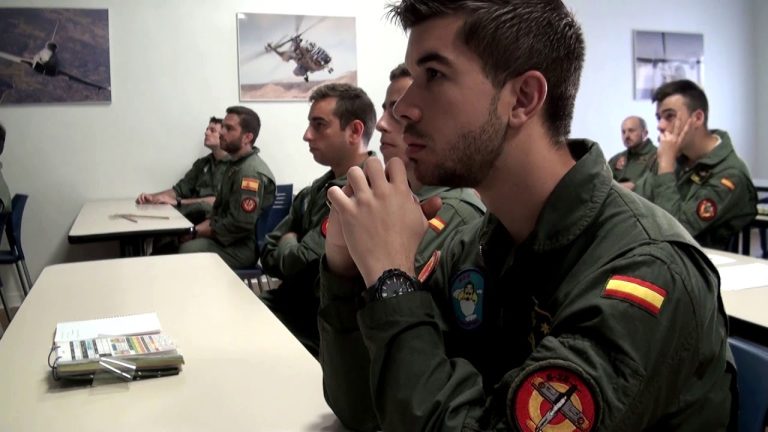 Academia militar 16 a&ntilde;os espa&ntilde;a