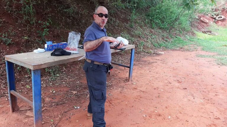 Consejos para una recarga y manejo seguro de pistola