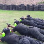 Entrenamiento en el uso de pistolas para la polic&iacute;a cient&iacute;fica: optimizaci&oacute;n y precisi&oacute;n.