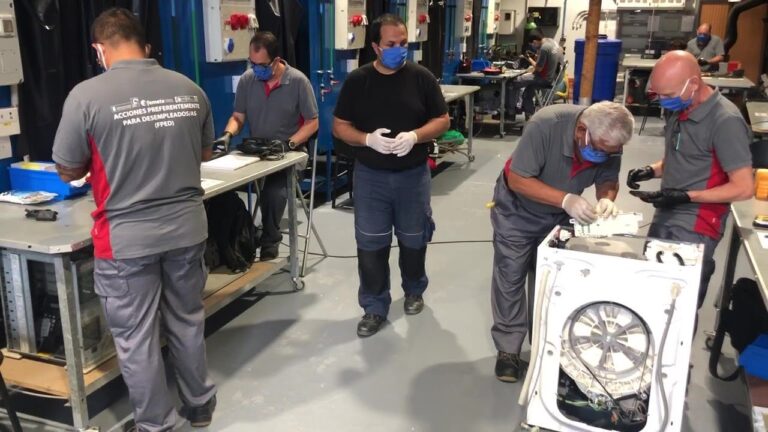 Equipamiento para Operaciones Electr&oacute;nicas: Gu&iacute;a de Herramientas Esenciales