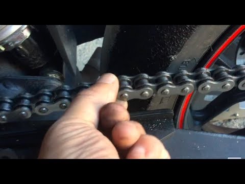 La clave para la seguridad en moto: &iquest;C&oacute;mo mantener la cadena en perfecto estado?