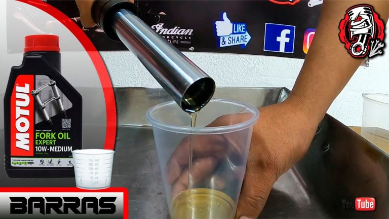 Revelado: El sorprendente secreto sobre la cantidad de aceite en las barras de una moto 150